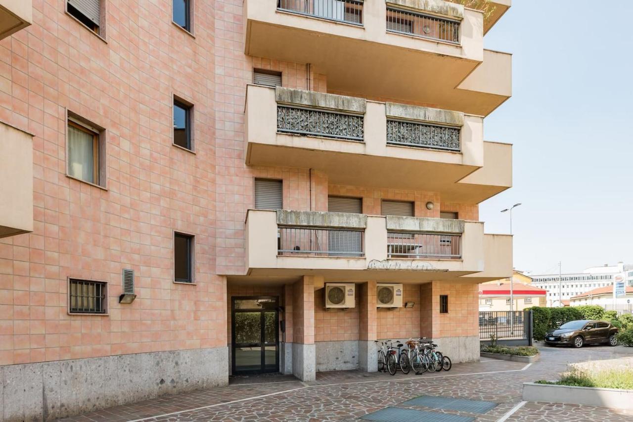 Golden Suite Apartment & Day Use Milano Eksteriør billede