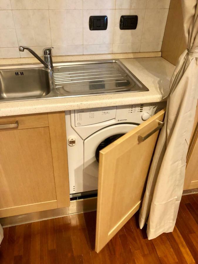 Golden Suite Apartment & Day Use Milano Eksteriør billede